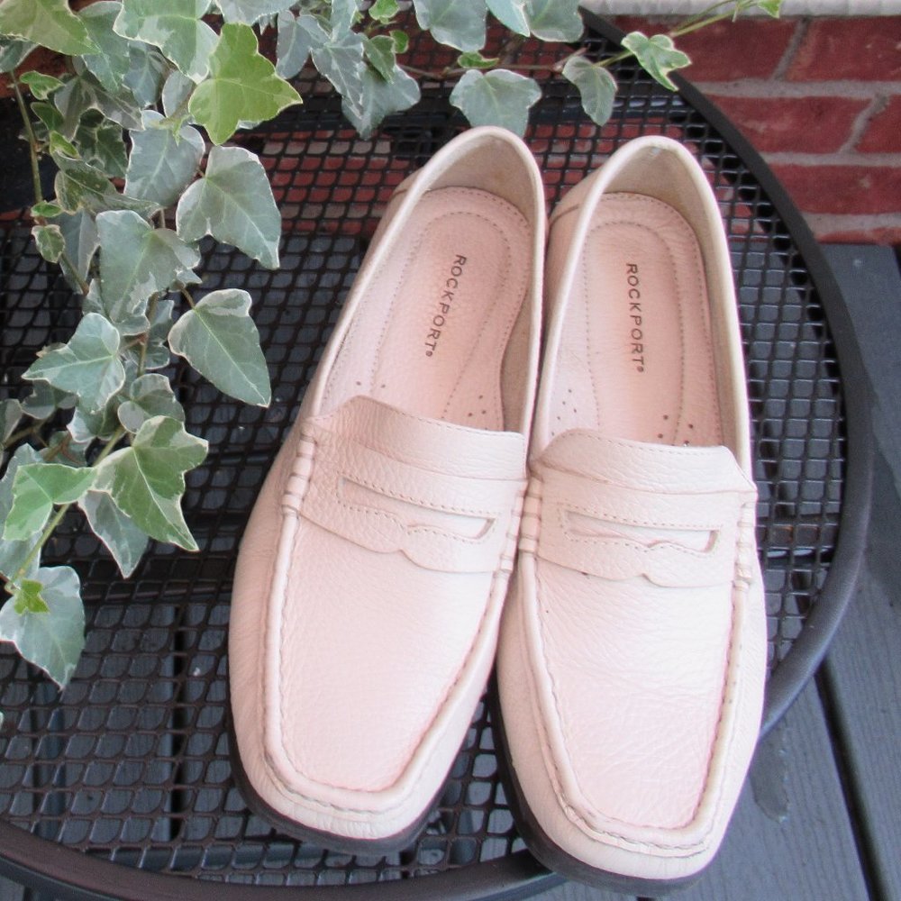 Women's Rockport Loafers, Driving Shoes 8 Medium to Narrow